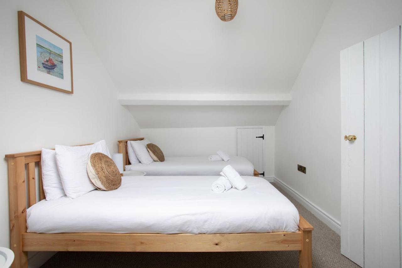 Cosy Period Cottage 2Min Walk To The Beach Portrush Extérieur photo