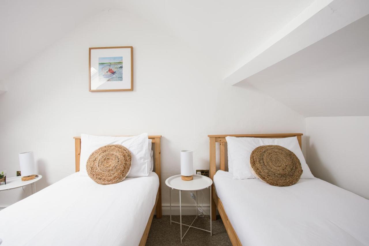 Cosy Period Cottage 2Min Walk To The Beach Portrush Extérieur photo