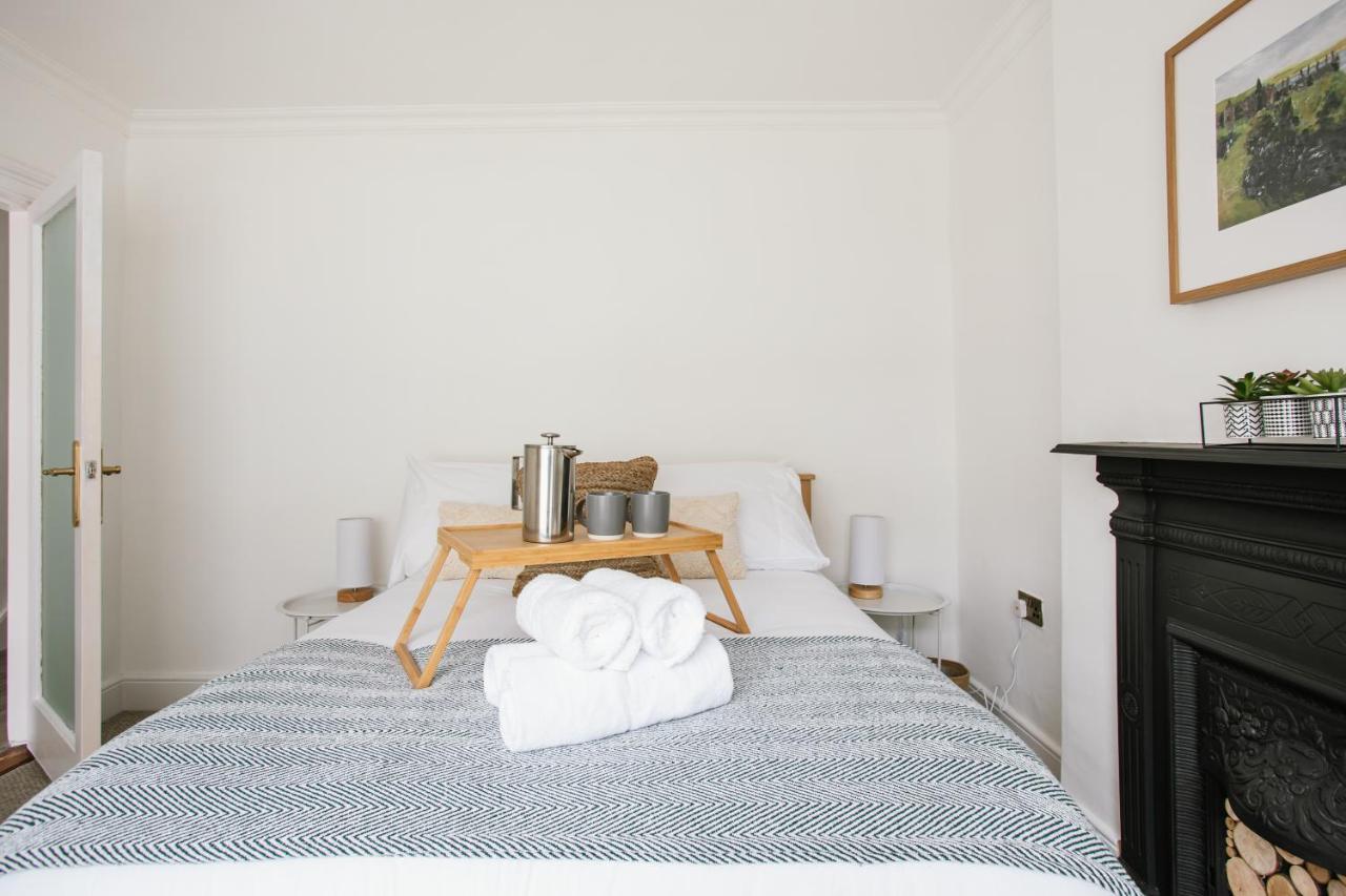 Cosy Period Cottage 2Min Walk To The Beach Portrush Extérieur photo