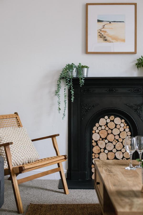 Cosy Period Cottage 2Min Walk To The Beach Portrush Extérieur photo